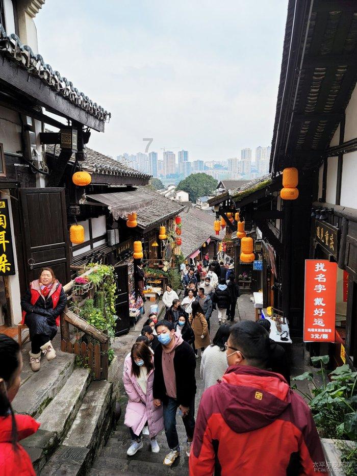 一日枉杀三子,废黜二媳,又强夺子妇,深固帝位却颠倒盛衰的帝王